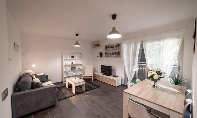 Alhendin Apartment | Luxurious Nordic Style Apartment