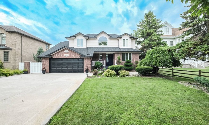 Windsor House | Luxurious Oasis with a Private Pool