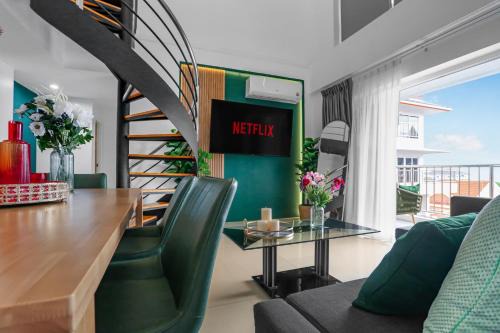 Pratumnak Hill Apartment | Luxurious Penthouse Pattaya