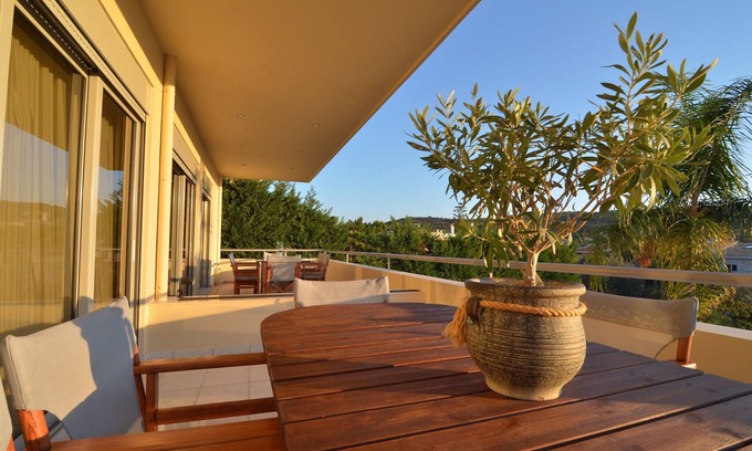Saronida Villa | Luxurious Residence in Saronida seaside resort, Attica