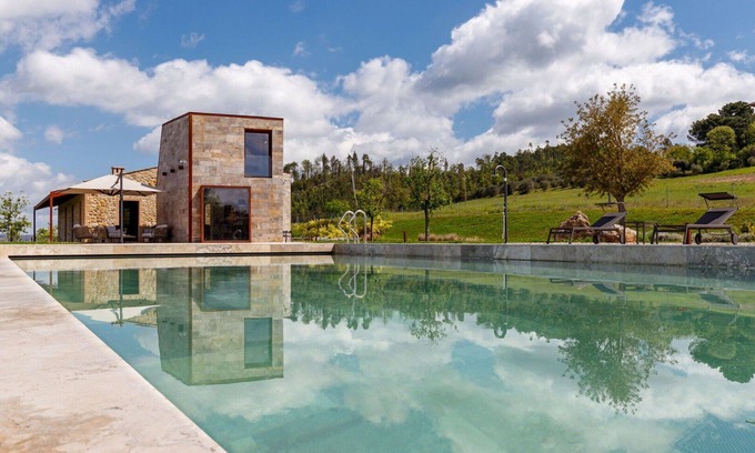 Volterra Villa | Luxurious Villa with heated infinity pool