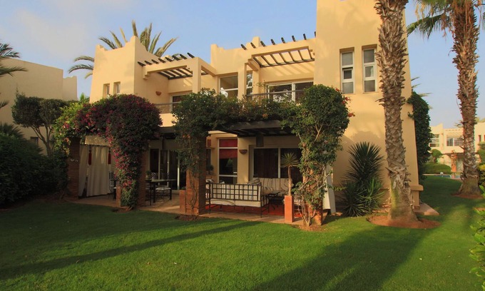Inezgane Villa | Luxurious Villa with staff and direct view of the Golf Du Soleil