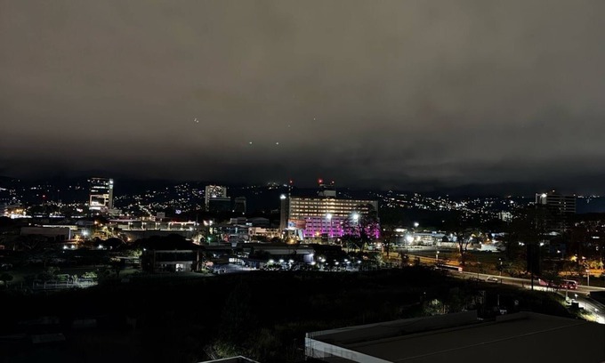 San Jose Apartment | Luxury 1-BDR apartment in superb San José 20 minutes from the airport AC/Wifi