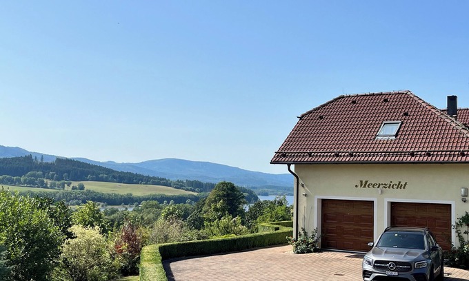 Horni Plana Villa | Luxury 10-bed villa with view, pool, playground