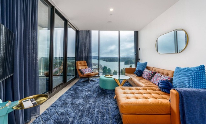 Belconnen Apartment | Luxury 1BR Apt with Lake Views in Belconnen