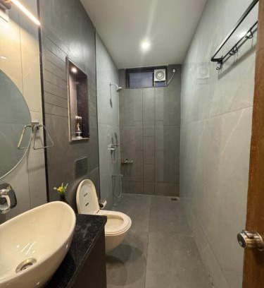 Vadodara House | Luxury 1BR in 4BHK Shared Spaces Vadodara