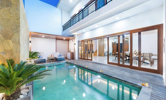 Denpasar Barat Villa | Luxury, 2-Bedroom Villa in Seminyak with Billiard