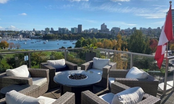 Downtown Vancouver Condo | Luxury 3-Bed Ocean View Penthouse – Yaletown, Vancouver (3-Month Min, Pets OK)