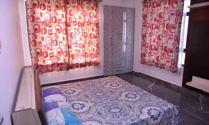 Greater Noida Apartment | Luxury 3 Bedroom flat with attached bathroom near expo mart