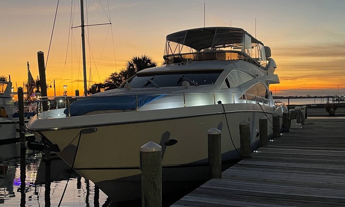 Panama City Boat Rental | Luxury 3-bedroom Yacht - Gorgeous Bayfront Paradise!
