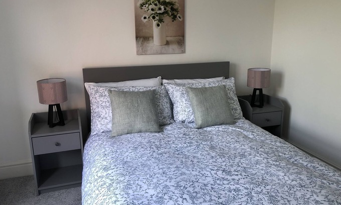 City Centre House | Luxury 6 bedroom retreat in Stratford Upon Avon