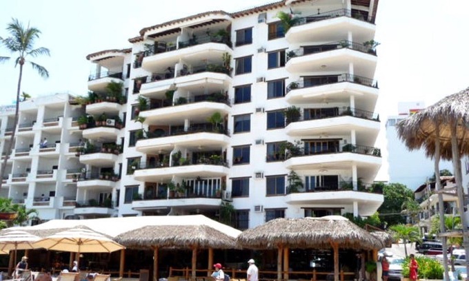 Amapas Condo | Luxury 6th Floor La Palapa Los Muertos Beach Condo