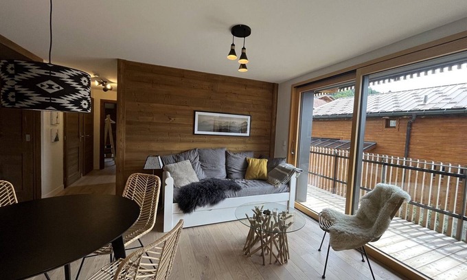 Les Carroz-d'Araches Apartment | Luxury Apartment - Ski-In/Ski-Out, Village Center, 2 Bed, Terrace, Parking, WiFi, Sleeps 4
