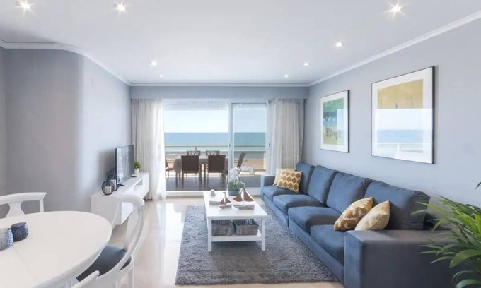 Grao de Gandia Apartment | Luxury apartment direct to the sea in Gandia Beach