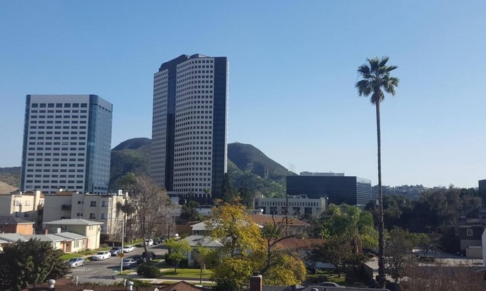 Burbank Apartment | Luxury Apartment in Burbank