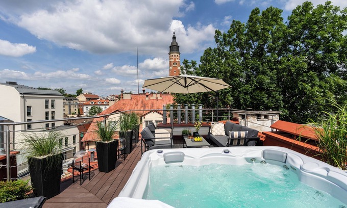 City Centre Apartment | Luxury Apartment: Rooftop View of Wawel