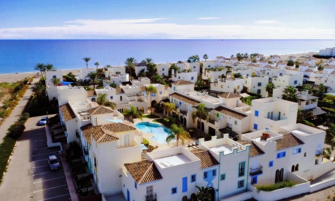 Las Herrerias House | Luxury beach house 50 meters from the beach, located in a closed community.