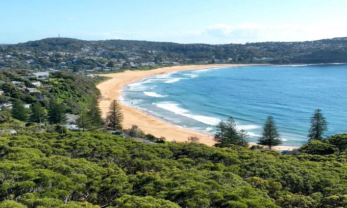 Macmasters Beach House | Luxury Beach Shack With Pool and Short Walk To Beach