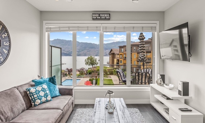 Westbank Condo | Luxury Beachfront Penthouse Suite. Approved for short-term rentals.