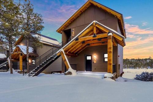 Show Low House | Luxury Cabin Getaway!