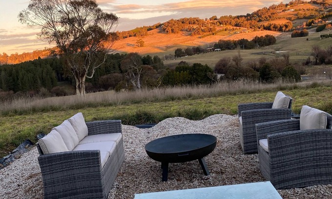 Oberon House | Luxury Caravan, Complimentary welcome cheese platter & a bottle of wine.