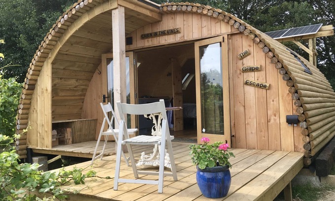 Rumburgh Cabin | Luxury Cosy Vineyard Eco Cabin: 'The Grape Escape' near Halesworth & Southwold