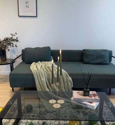 Newham Apartment | Luxury Entire 1 Bed flat, Excel, City airport, Custom House