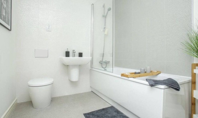 Glasgow Apartment | Luxury Entire Apartment Nr City Centre Free parking