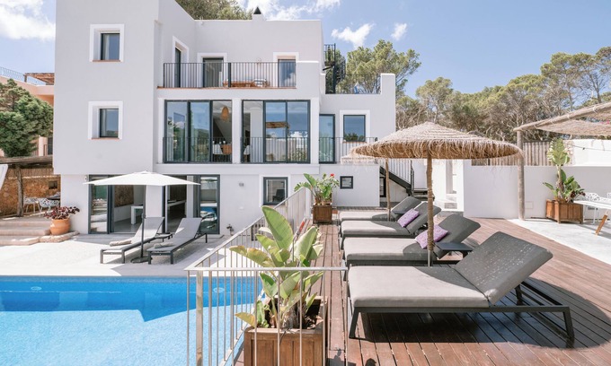 Cala Vadella Villa | Luxury 5 bed Villa with Heated Pool and Stunning Sea Views - 5min walk to Beach