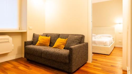 Porta Nuova Apartment | Luxury Flat - WiFi, AC, Walk to Brera & Duomo
