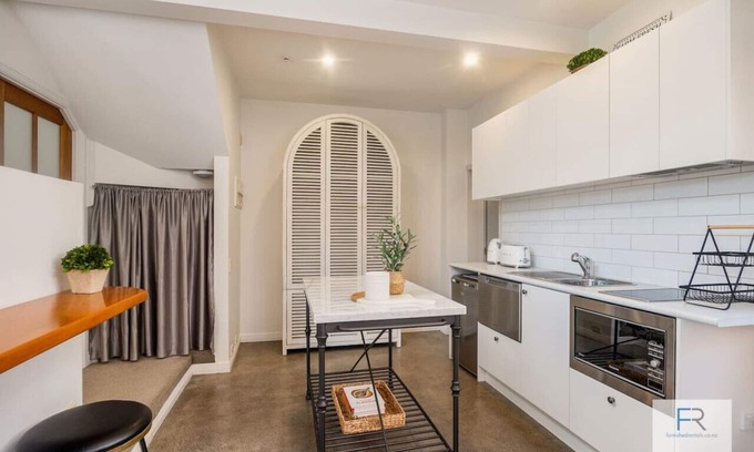 Auckland Central Business District Apartment | Luxury Freemans Bay Studio w Free Car Park