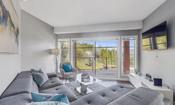 Central Okanagan Apartment | Luxury Getaway at Copper Sky 104