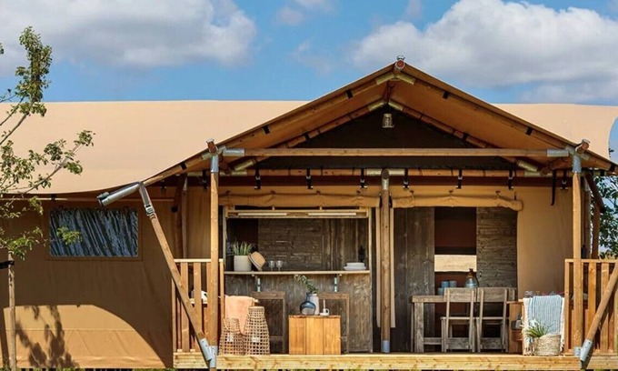 Turnhout Bed & Breakfast | Luxury Glamping wellness on an organic farm