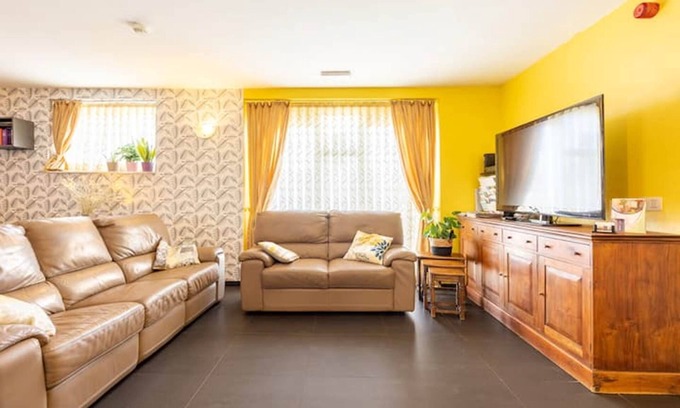 Xhignesse Apartment | Luxury group accommodation Accessible to 2 people with reduced mobility