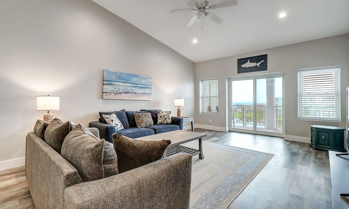 Shibui Sands Condo | Luxury Gulf-View Penthouse – Top Floor 3BR Condo