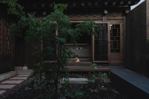 Jongno Villa | Luxury Hanok Ha Nok-un