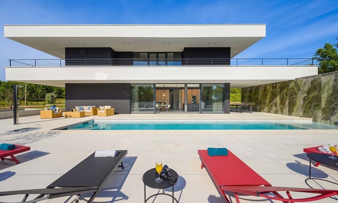 Sterna Villa | Luxury holiday in the heart of Istria with plenty of entertaining activities!