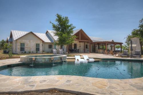 Fredericksburg House | Luxury Homes! With a Pool-Jacuzzi-Outdoor Kitchen!