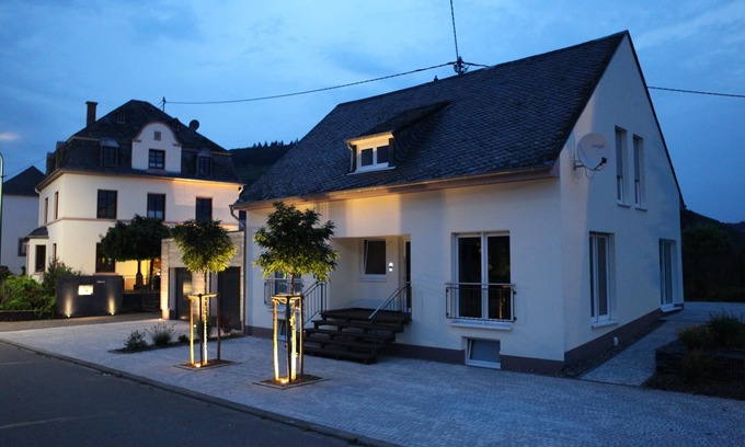 Thornich House | Luxury house near the Moselle, directly on the Moselle cycle path, close to vineyards,
