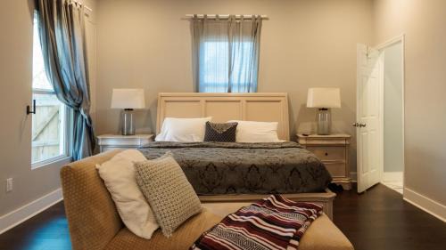 Lithonia Apartment | Luxury King Bed Room Private Entry and Bathroom