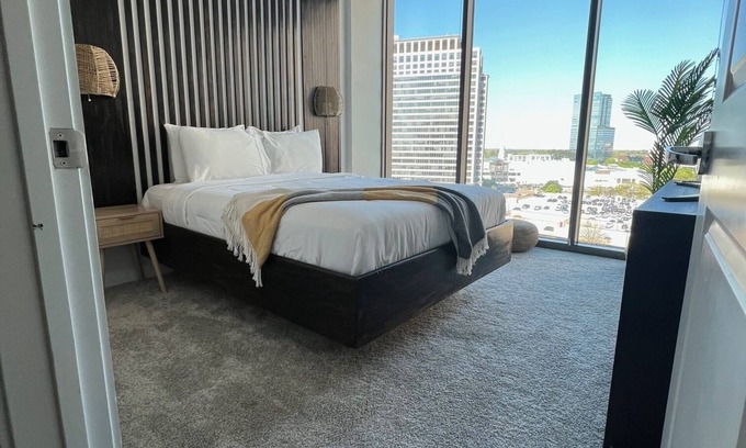 North Buckhead Condo | Luxury Living Buckhead!
