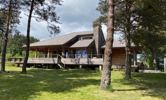 Le Chambon-sur-Lignon Cottage | Luxury Lodge with Private Spa, Golf Access, and Kids' Adventure Area