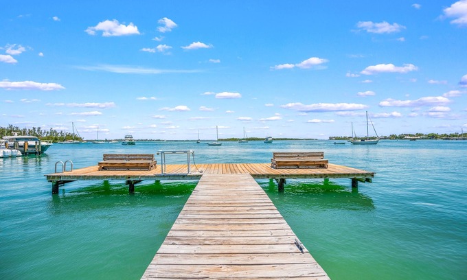 Longbeach Village House | Luxury Longboat Key pool home | Walk to the beach