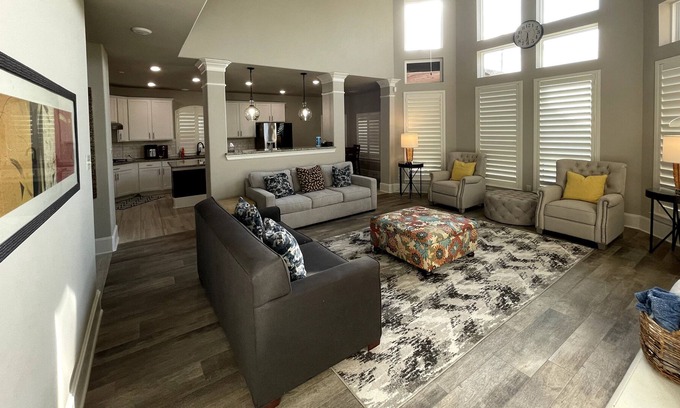 Fall Creek House | Luxury Modern Home With Backyard Oasis ~ Near IAH