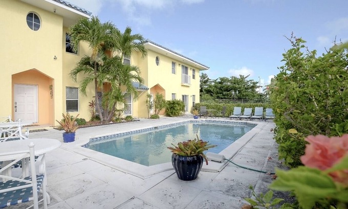 Nassau House | Luxury Oceanview Townhouse, Vista Marina, Bahamas