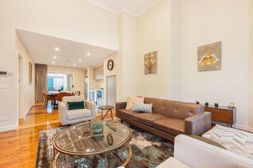 Echuca House | Luxury on the Esplanade