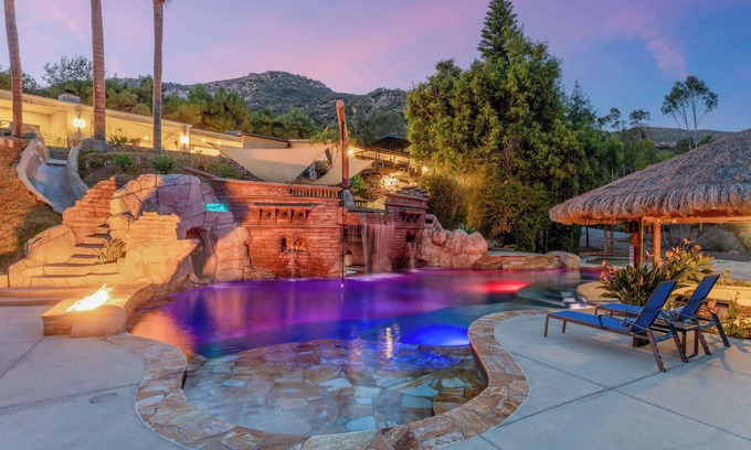 West Ridge Villa | Luxury Private Resort | Pirate Ship Pool & Theater