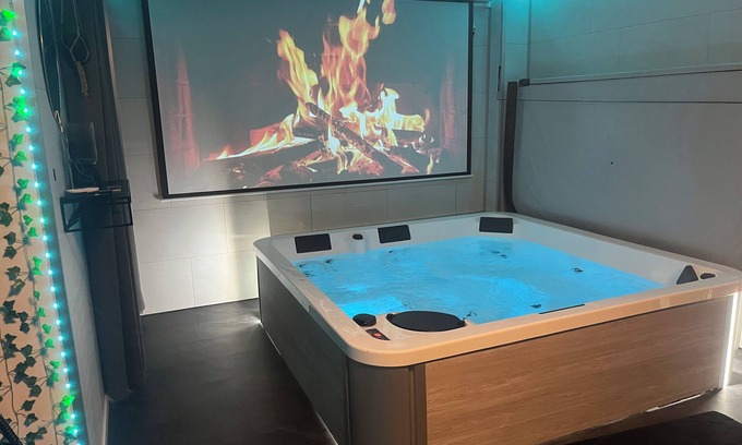 Neuvireuil House | Luxury private suite with jacuzzi - Ô'spa Zen