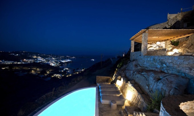 Psarou Villa | Luxury Psarrou Villa | 3 Bedrooms |.