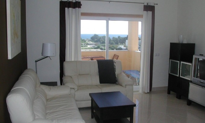 Praia da Rocha Apartment | Luxury quiet apartment with private pool near the beach and mountains in Algarve